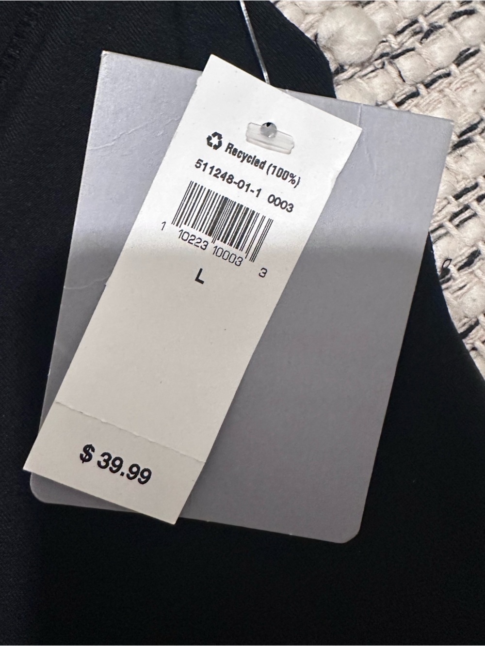 Gap Woman’s Black Active Knee Capri Leggings - Picture 3 of 5